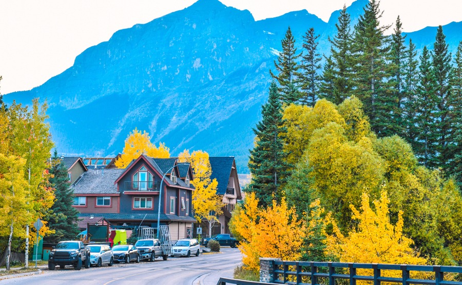 Canmore is surrounded by stunning scenery,, and is right on the doorstep of Banff National Park.