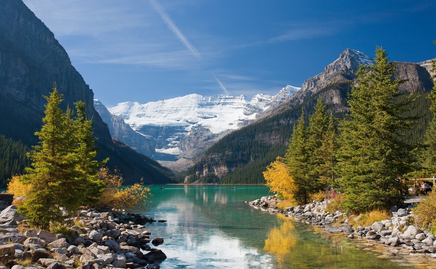 Canadian mountain homes