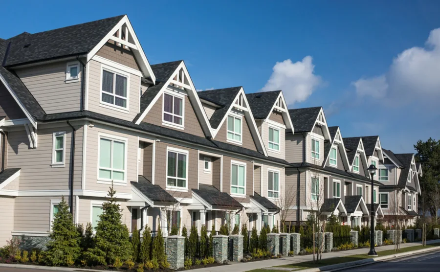 What are the different types of property in Canada?