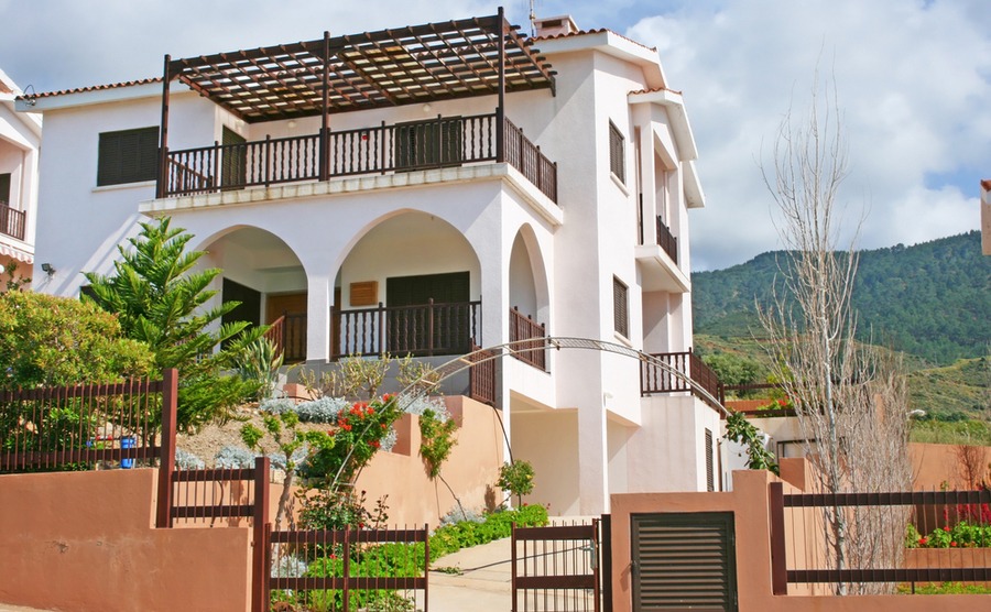 Discover how to pay for your property in Cyprus.