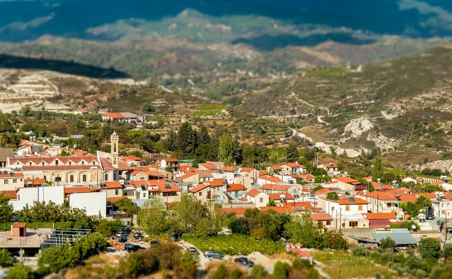 omodos-traditional-village-in-the-troodos-mountains-limassol-district-cyprus