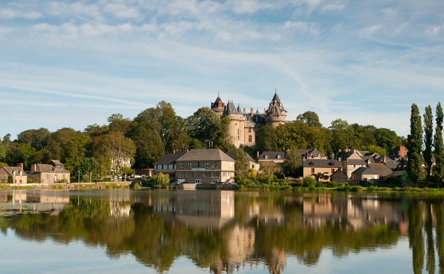 Easily accessible homes in Normandy