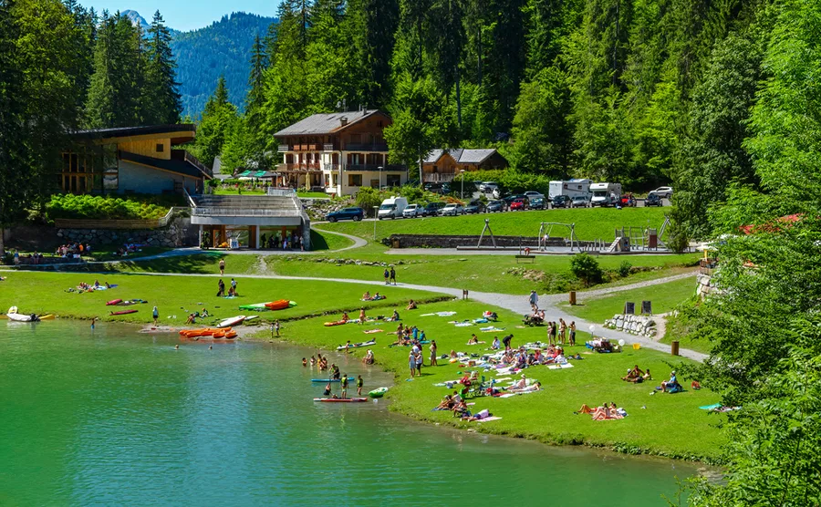 holiday home near lake france