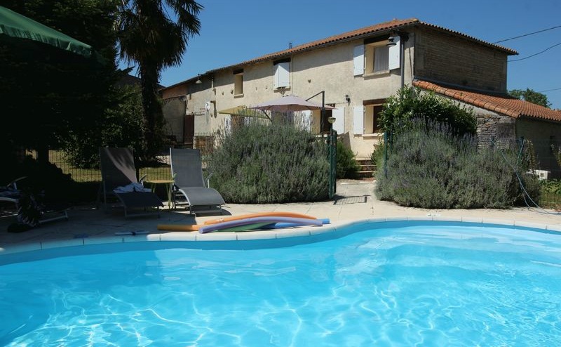 Check out this beautiful detached house in the Charente, with its own swimming pool, for €222,000.
