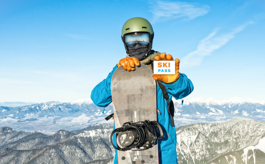 ski resort in France, lift pass, snowboarder