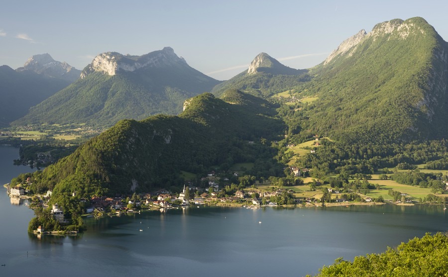 Dip your toe into France’s lakeside lifestyle