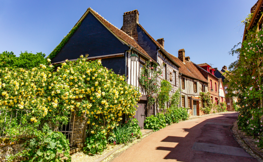 The top 10 villages in France - France Property Guides