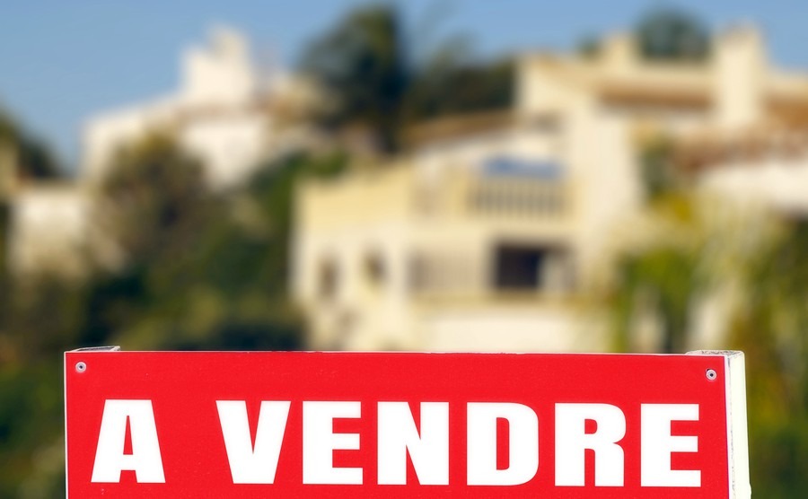 French home sales up 10% on last year