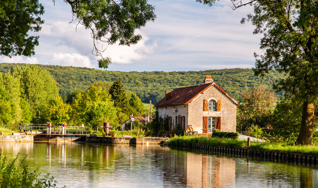 France extends grants to property owners