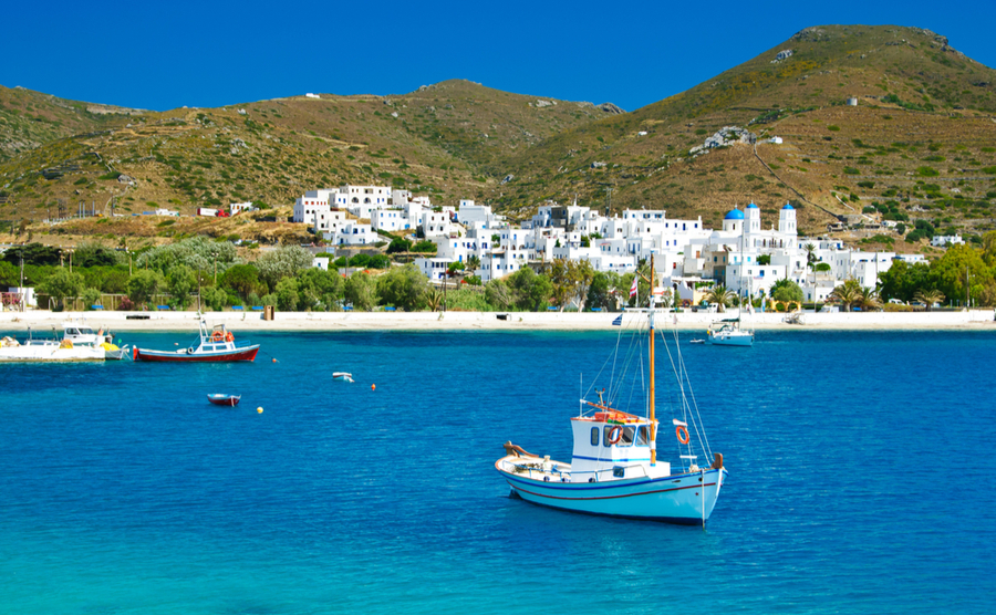 Schinoussa is one of the best places in the Aegean for yachting.