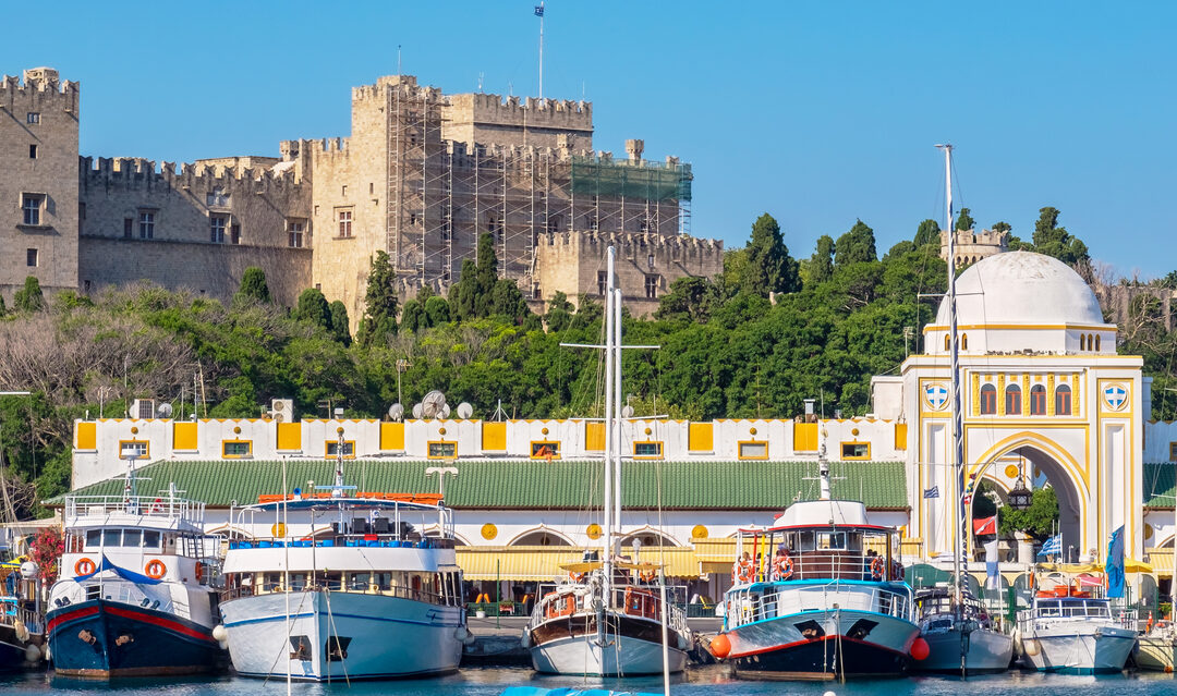 4 Greek towns a short drive from an airport