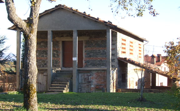 A two-storey Tuscan barn for €60,000.