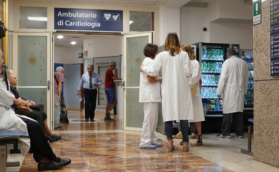 Italy's in talks with the UK over reciprocal healthcare after Brexit. Cineberg / Shutterstock.com