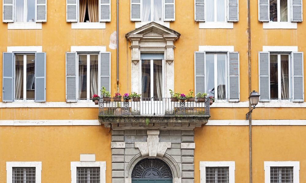 Italy - Buying - Where to buy
