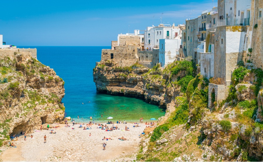 Where and what kind of house could you buy in Apulia?