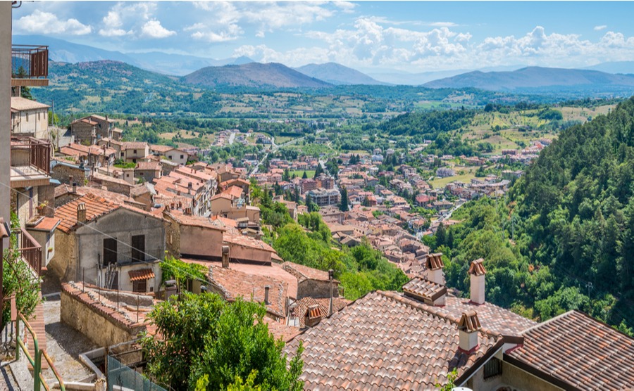 5 buzzing towns in Abruzzo