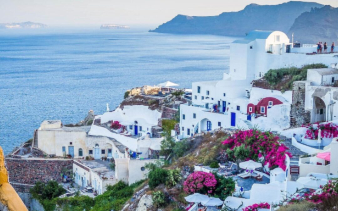 Greece is soaring in popularity: how do you make it your overseas home? 