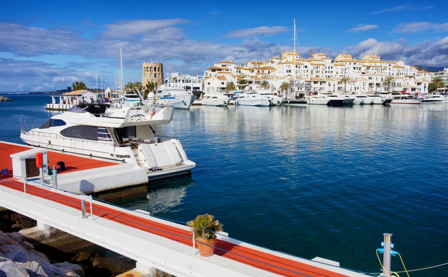 Puerto Banús is ideal for yachting enthusiasts.