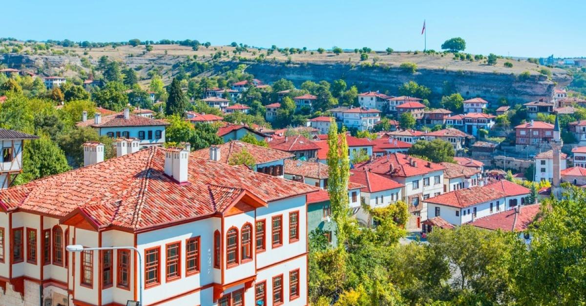 Buying Property in Turkey Pitfalls: Budget and Houses