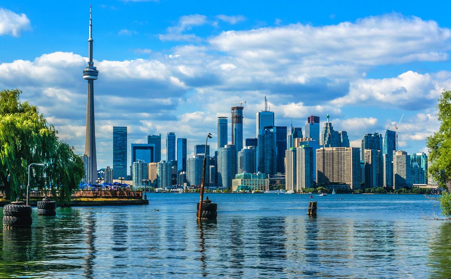 the-beautiful-torontos-skyline-over-lake-toronto-ontario-canada