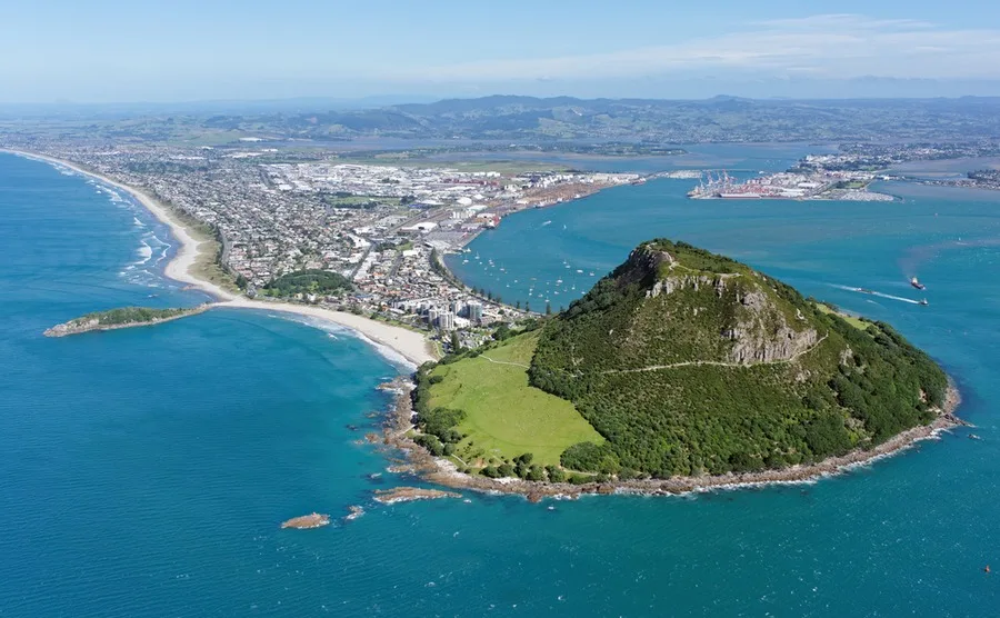 Dramatic Mount Maunaganui