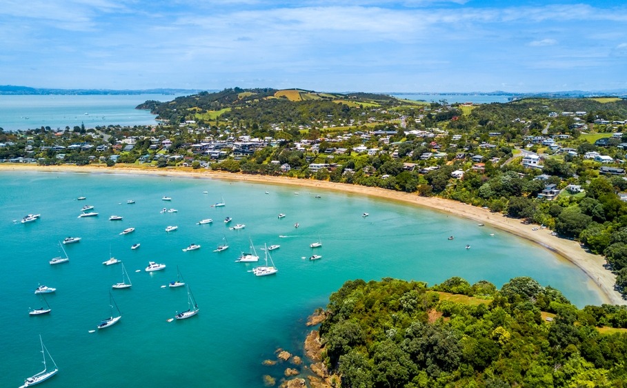 A New Zealand holiday home in Waiheke is ideal for overseas buyers,.