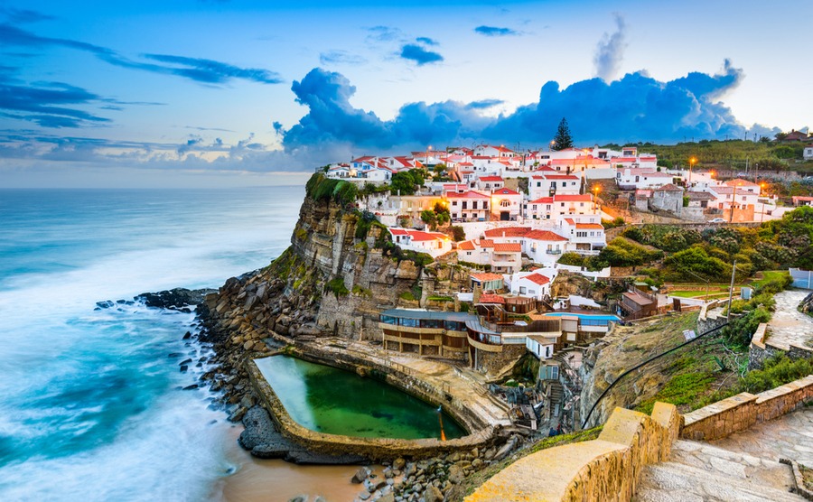 There are several avenues open to expats moving to Portugal after Brexit.