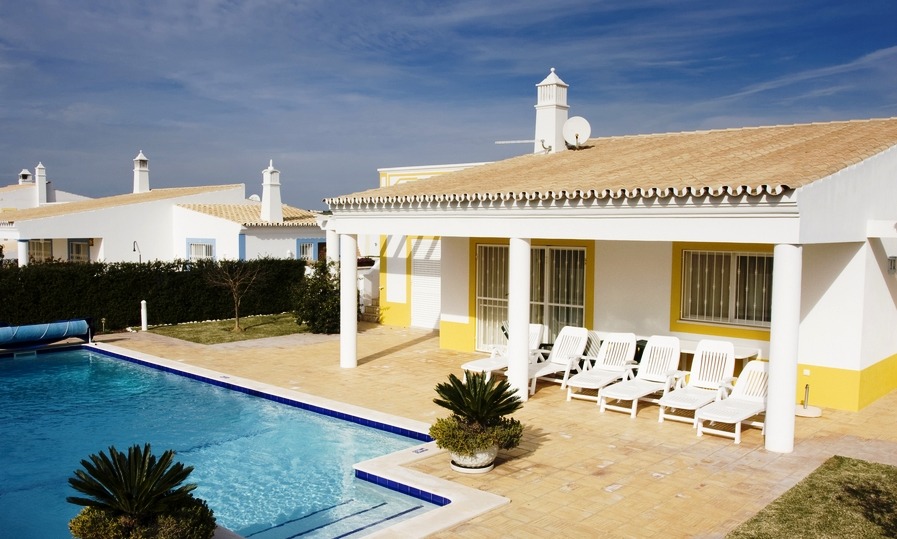 Buying - What to buy - Villa