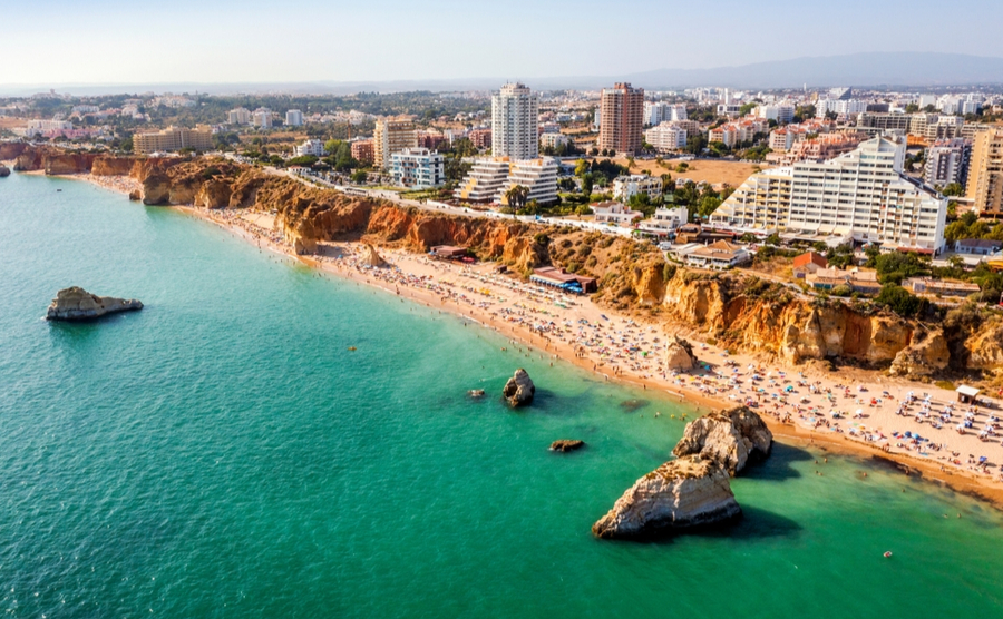 5 places to find affordable long-term rentals in the Algarve