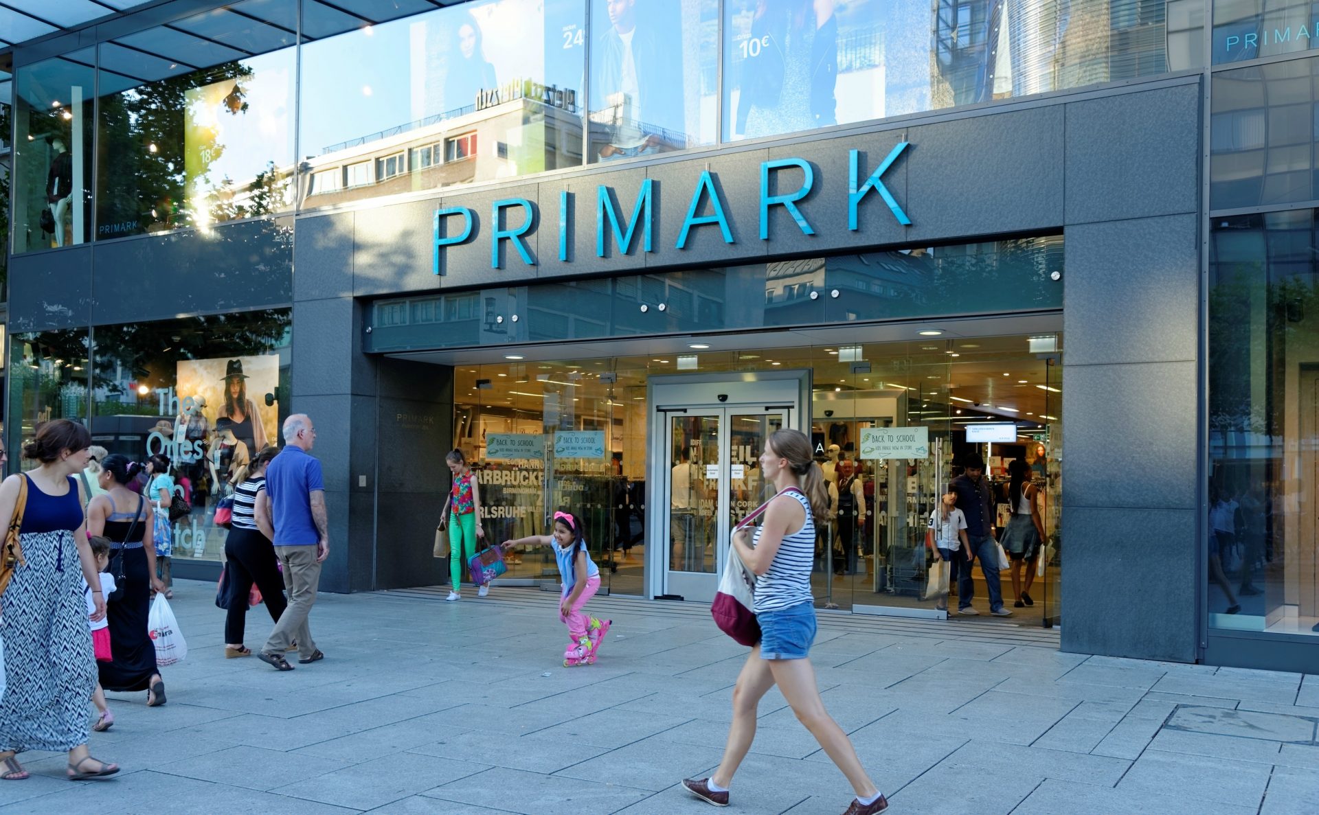 Portugal-Posts-Mar-Primark