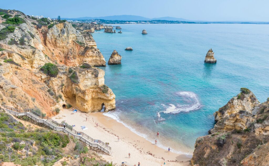 Portugal-Posts-best-place-to-retire-Praia-do-Camilo