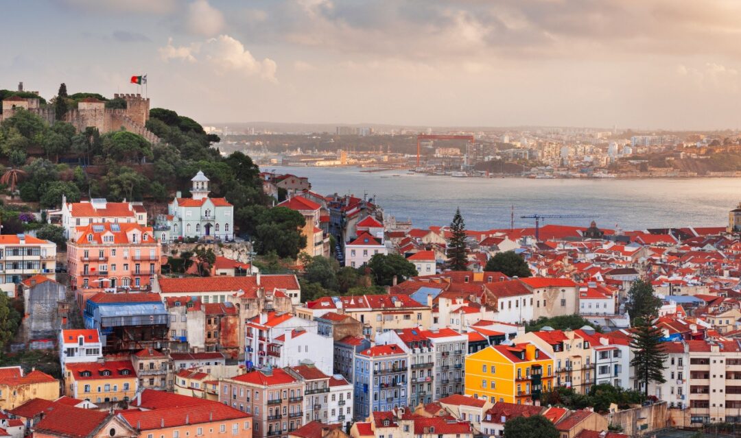 Portugal seeks to become a tax haven for young people