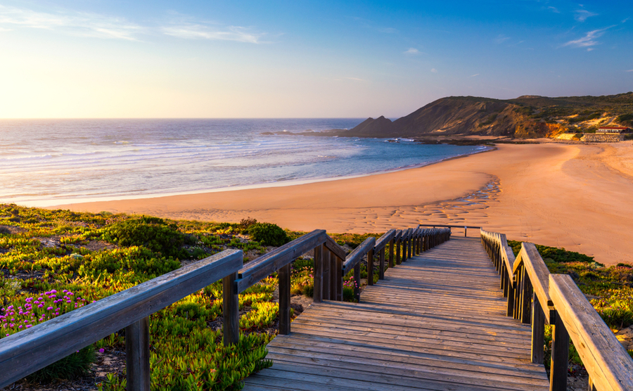 Could you move to Aljezur? The Algarve’s unspoilt town
