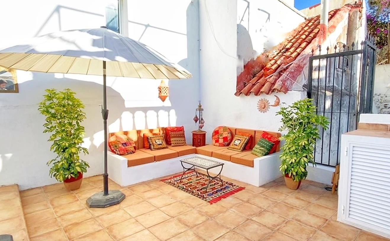 A one-bedroom apartment located in Marbella's old town for €375,000. 