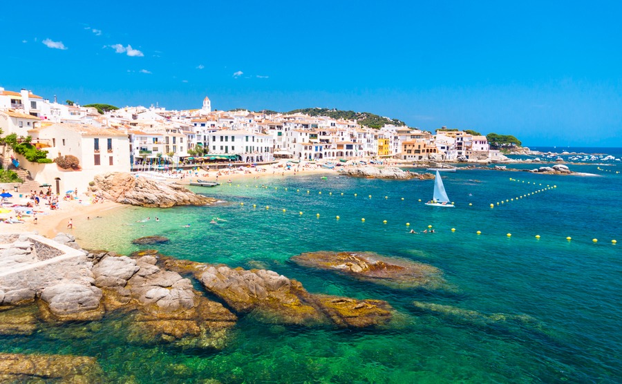 Spain news update: property investment from overseas grows