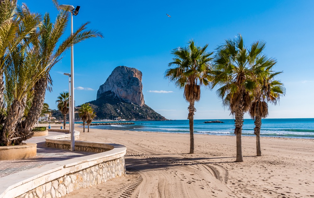 Calpe's beautiful surrounds and wide range of homes means it's a great place to buy property in the north of the Costa Blanca