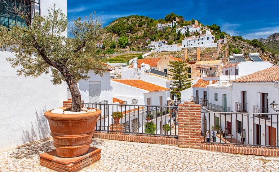 Small towns like Frigiliana really embody the authentic feel of Axarquía. Botond Horvath / shutterstock.com