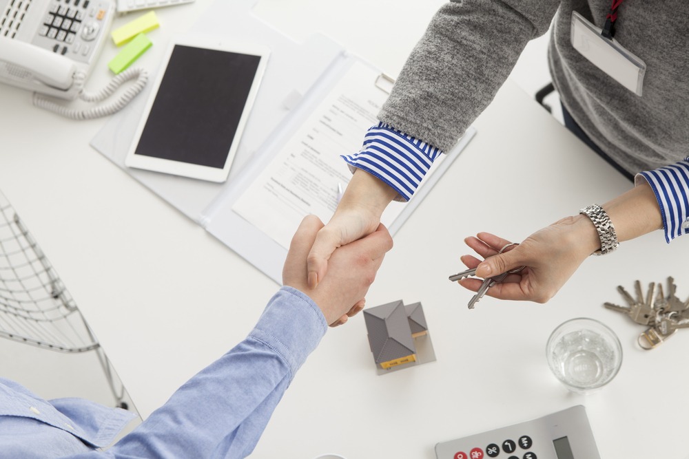 What are the advantages of buying either off plan or key ready?