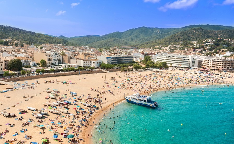 Spain tops tourism league with Mallorca favoured for Easter breaks