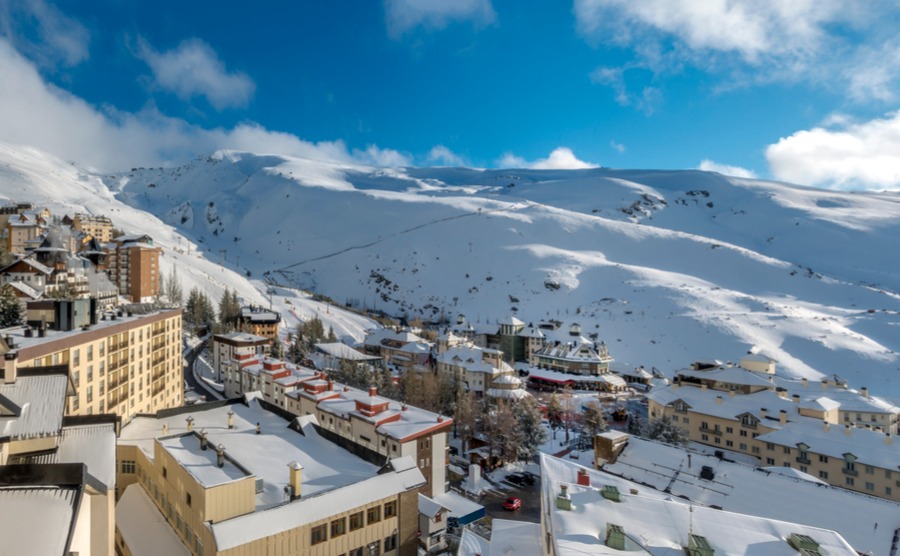 Homes in Spain where you can swim and ski!