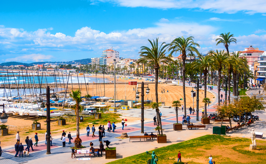 where to buy close to Barcelona