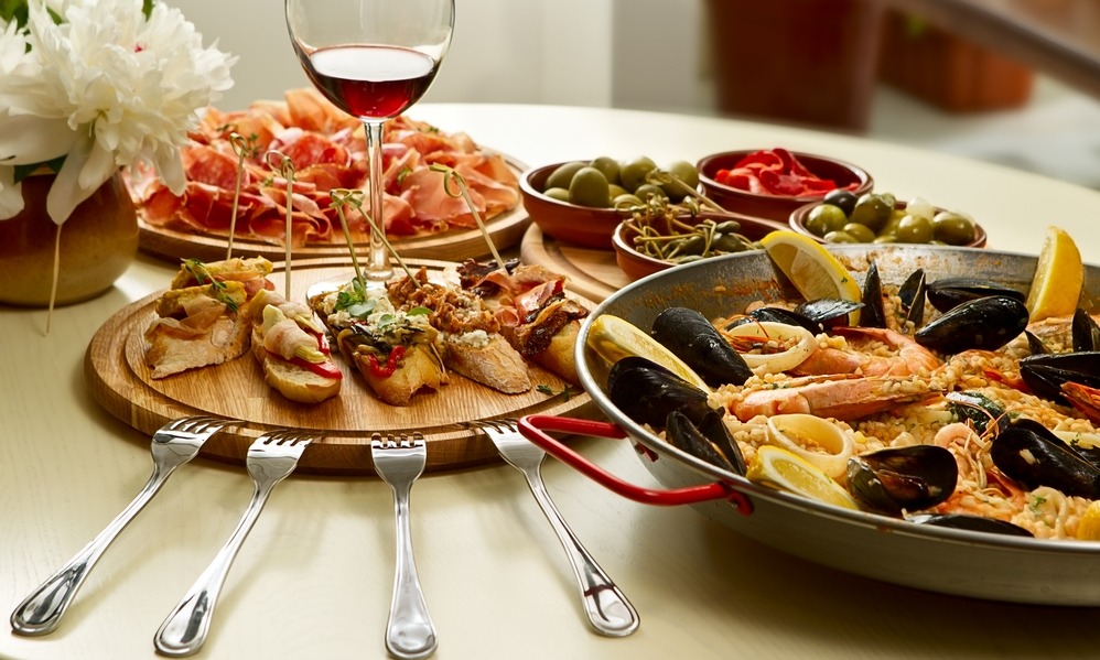 How much would you pay to dine in at home in Spain?