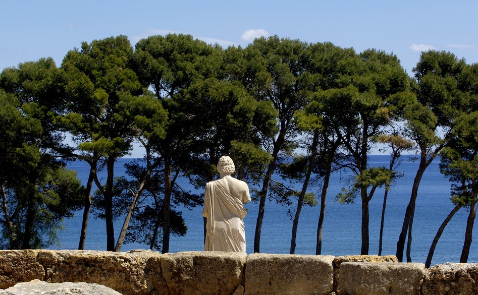 Beach bar below Sant Marti d'Empuries on the Costa Brava