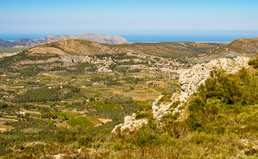 Inland Costa Blanca: all the sunshine for less money!
