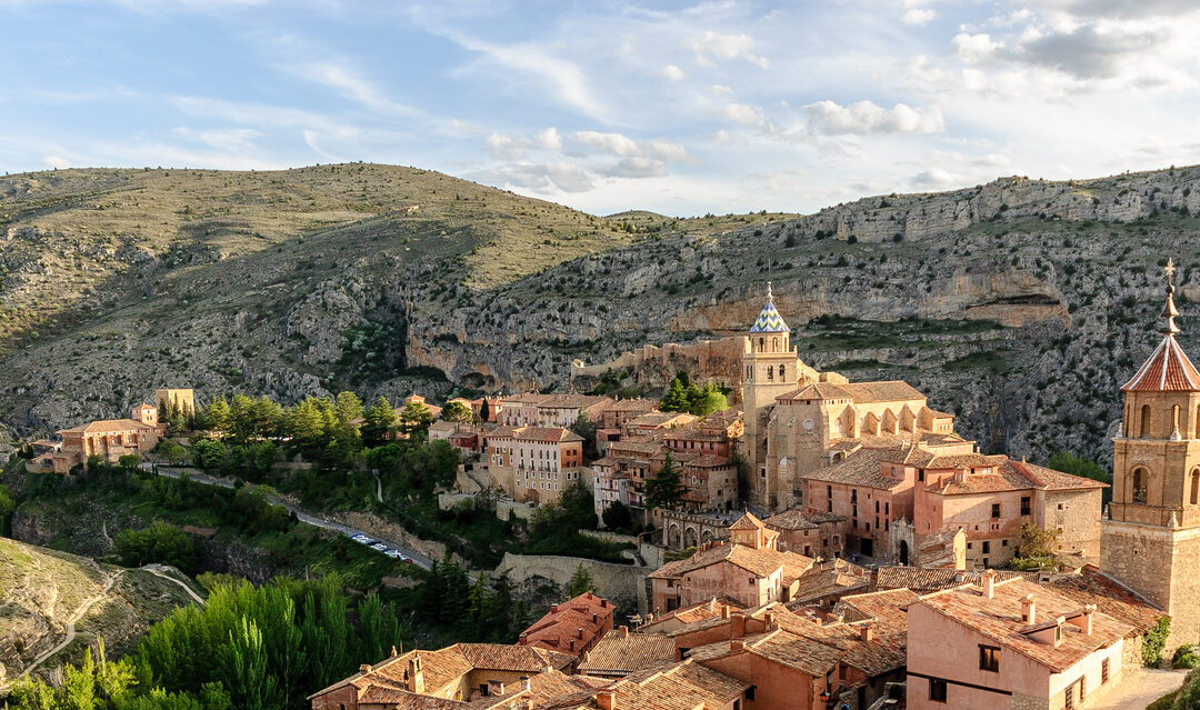 Move to this Spanish town and they’ll pay you €3,000!