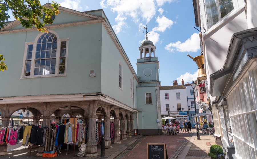 Where to buy close to LOndon
