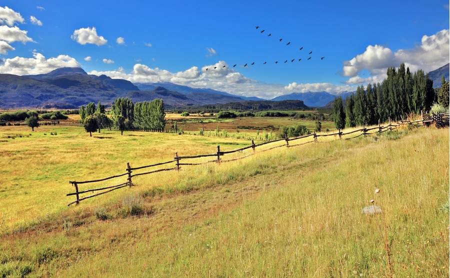 Buying land to build on in the USA