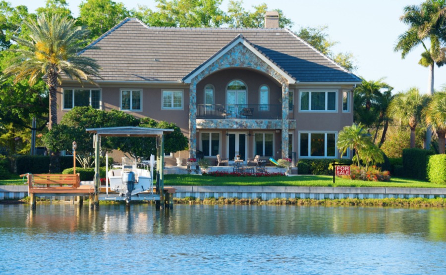 Navigate the process of buying a house in the USA works with our key four stages.