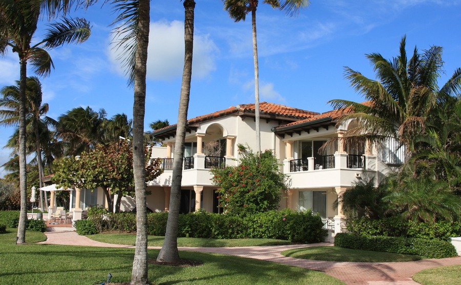 Many villas feature elements of Spanish colonial revival architecture.